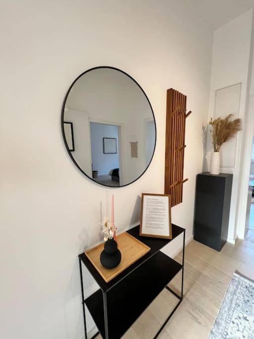 Spacestays Designer Apartment Netflix Wifi Playstation 4 Balkon Essen Esterno foto
