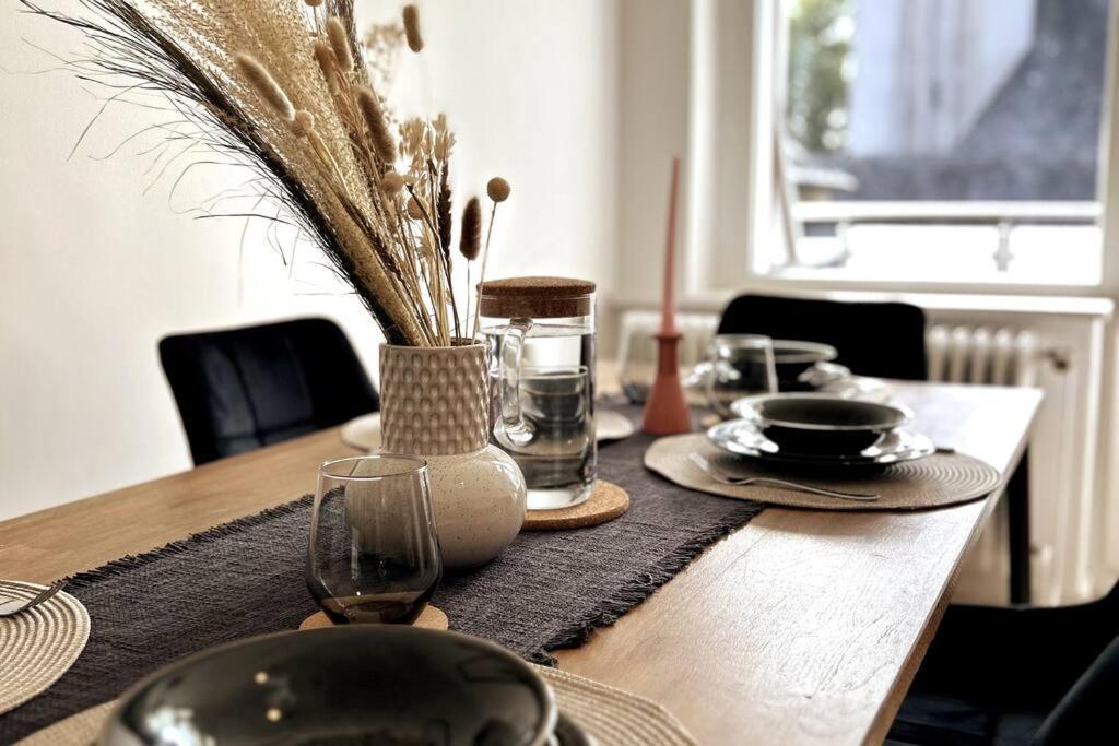 Spacestays Designer Apartment Netflix Wifi Playstation 4 Balkon Essen Esterno foto