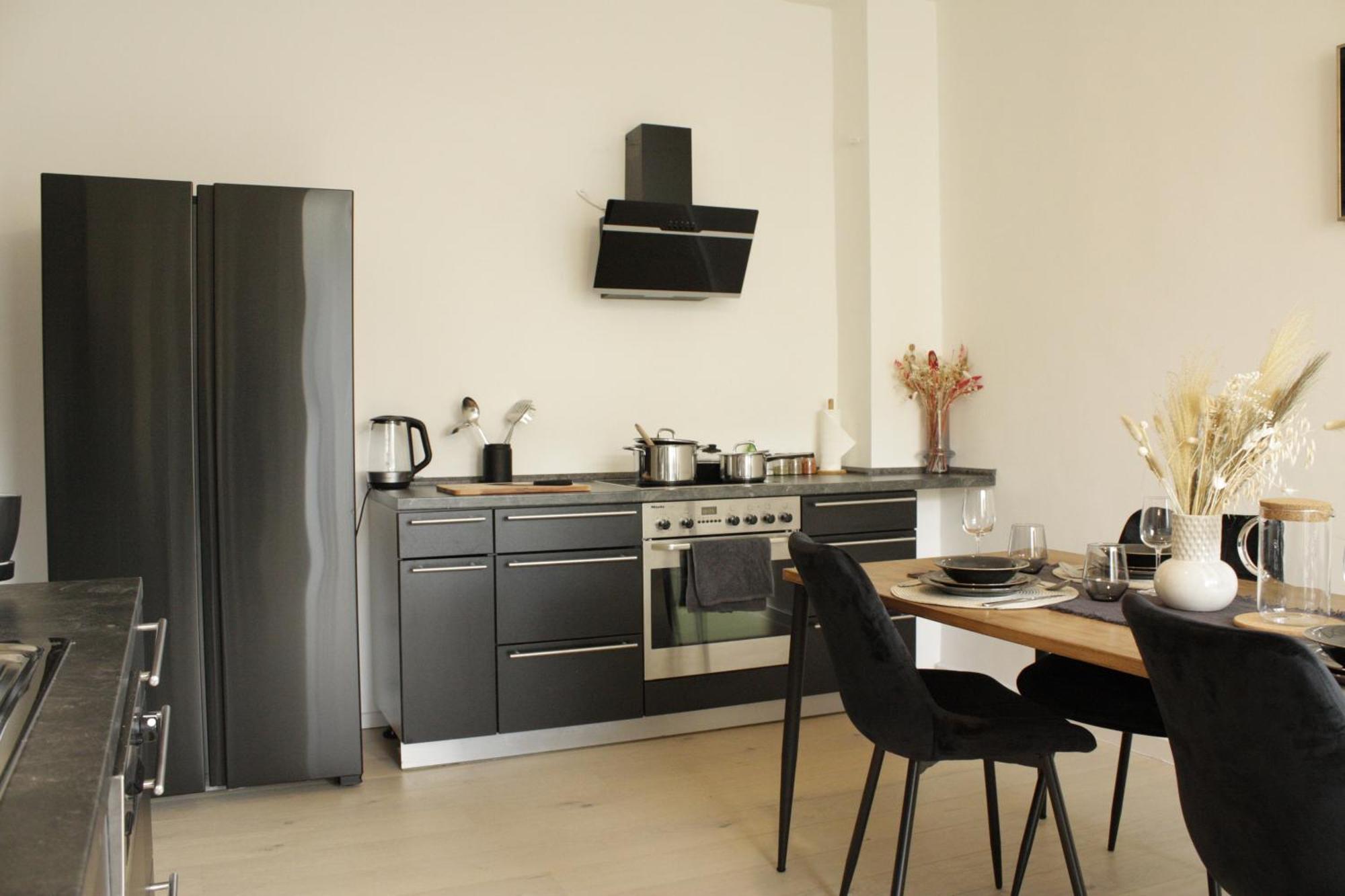 Spacestays Designer Apartment Netflix Wifi Playstation 4 Balkon Essen Esterno foto
